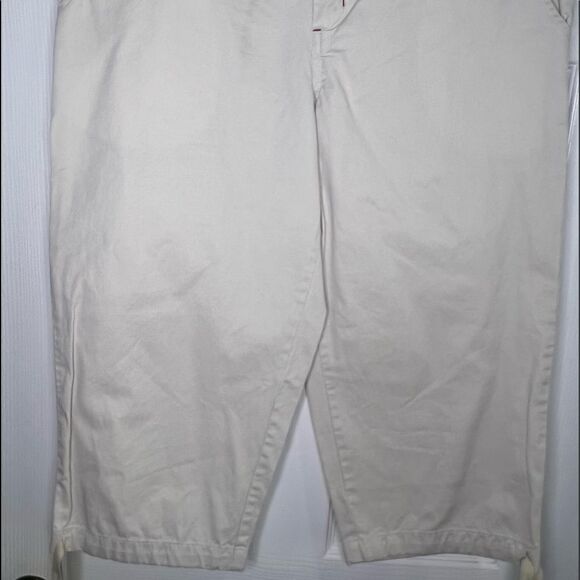 Walt Disney World Capri pant Sz off white Sz Medium - Picture 5 of 12